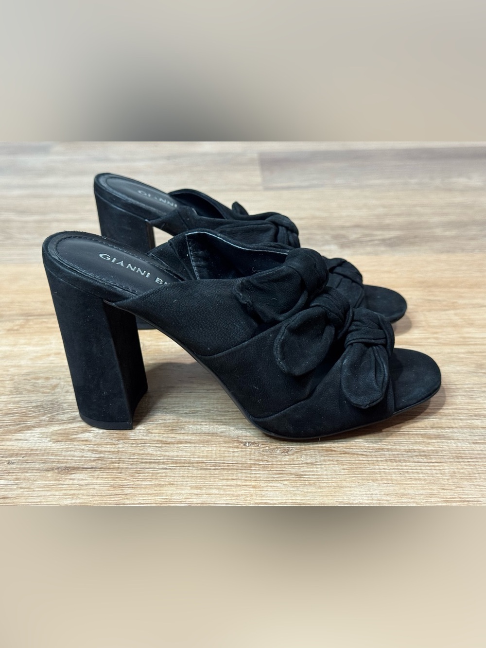 NEW Gianni Bini Makeera Black Knotted Mule Heels with Block Heel Size 7